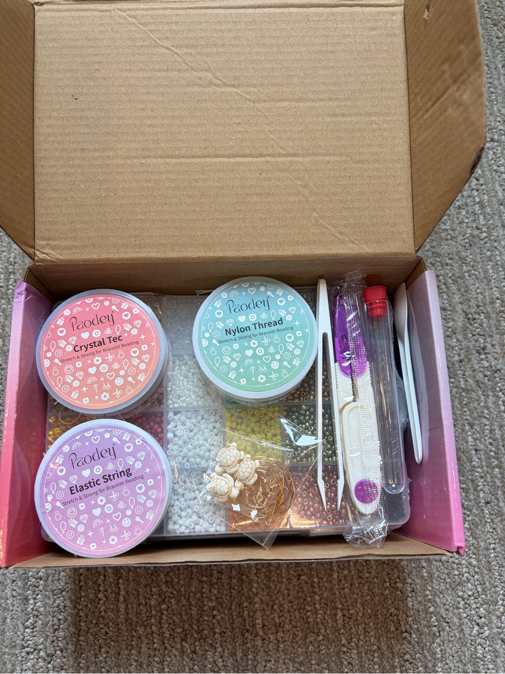 NWT (Box) PAODEY JEWELRY MAKING KIT WITH GLASS SEED BEADS AND ACCESSORIES New!.